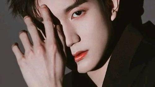 做口红出名的男明星,盘点那些因口红而走红的男明星