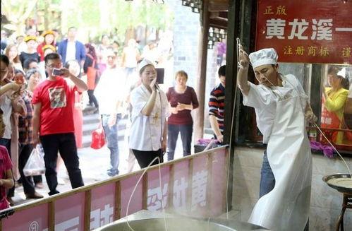 网红拉面师傅要求涨工资,传承匠心，追求合理报酬